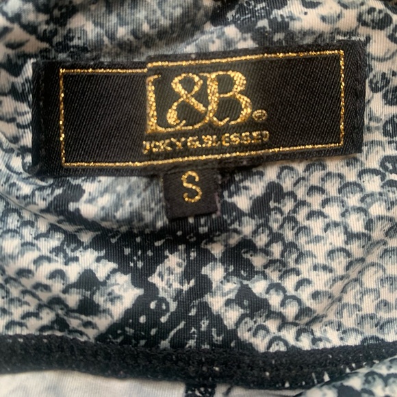 Lucky & Blessed Snakeskin Leggings - Picture 4 of 4